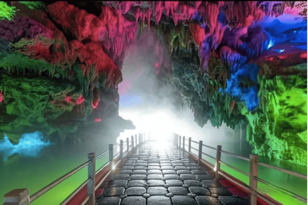 CHƯƠNG TRÌNH THAM QUAN DU LỊCH ÂN THI – TUYÊN ÂN PHƯỢNG HOÀNG CỔ TRẤN – TRƯƠNG GIA GIỚI THỜI GIAN: 06 NGÀY 05 ĐÊM HÀNG KHÔNG: VIETJET AIR (VJ)