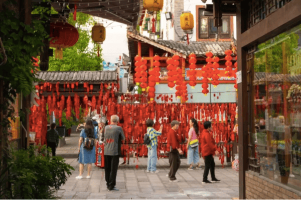 CHƯƠNG TRÌNH THAM QUAN DU LỊCH ÂN THI – TUYÊN ÂN PHƯỢNG HOÀNG CỔ TRẤN – TRƯƠNG GIA GIỚI THỜI GIAN: 06 NGÀY 05 ĐÊM HÀNG KHÔNG: VIETJET AIR (VJ)