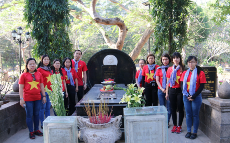 CÔN ĐẢO