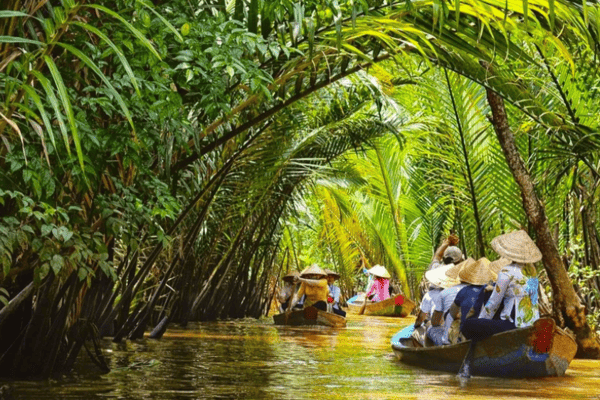 Tour Mỹ Tho – Bến Tre 1 Ngày | Trải Nghiệm Chèo Xuồng Ba Lá Miền Tây